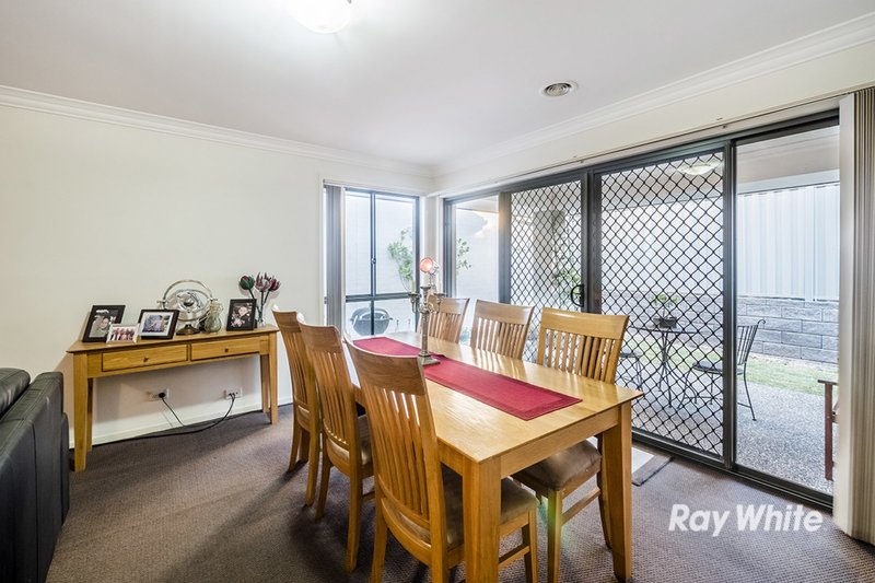 Photo - 27 Hayman Street, Berwick VIC 3806 - Image 9