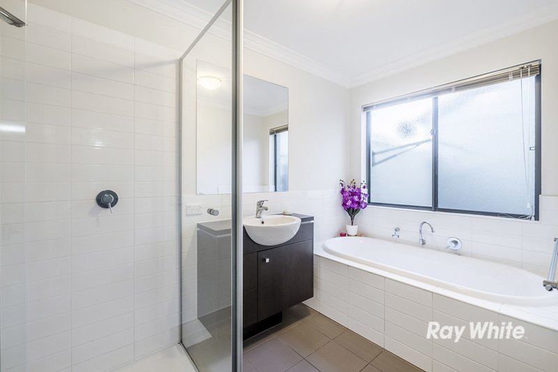 Photo - 27 Hayman Street, Berwick VIC 3806 - Image 14