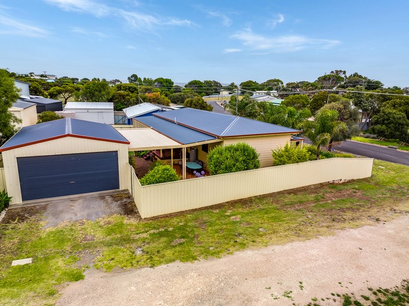 Photo - 27 Haynes Crescent, Goolwa Beach SA 5214 - Image 3