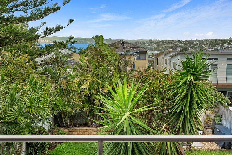 Photo - 27 Headland Road, North Curl Curl NSW 2099 - Image 9