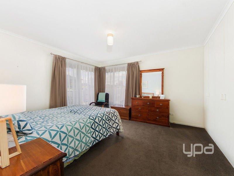 Photo - 27 Hedgeley Road, Kealba VIC 3021 - Image 6