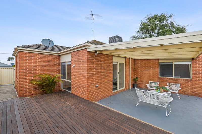 Photo - 2/7 Helmer Crescent, Thomson VIC 3219 - Image 16