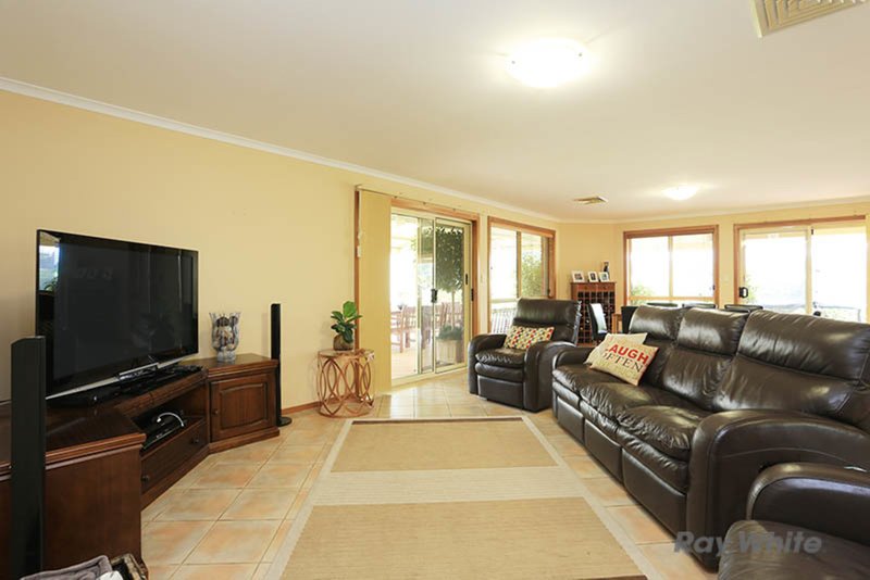 Photo - 27 Hentschke Road, Clare SA 5453 - Image 6