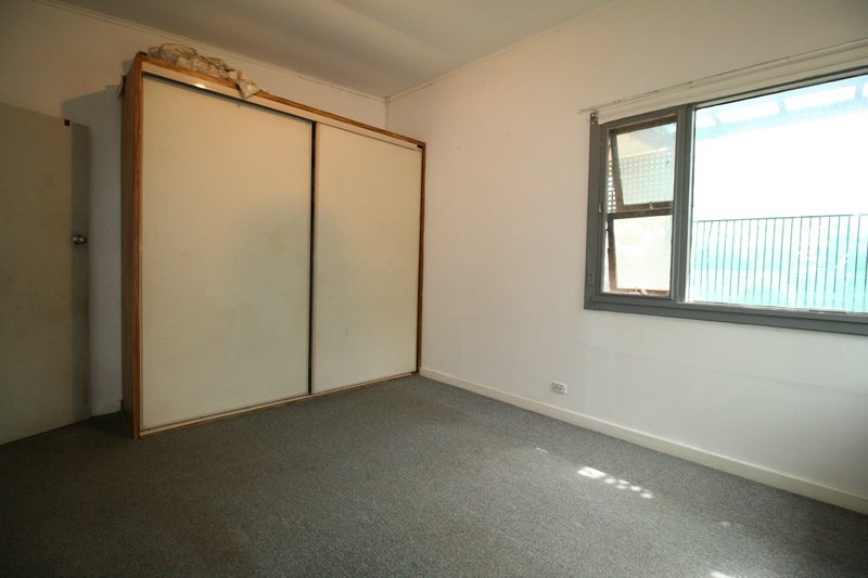 Photo - 27 Hewitt Road, Elizabeth South SA 5112 - Image 4