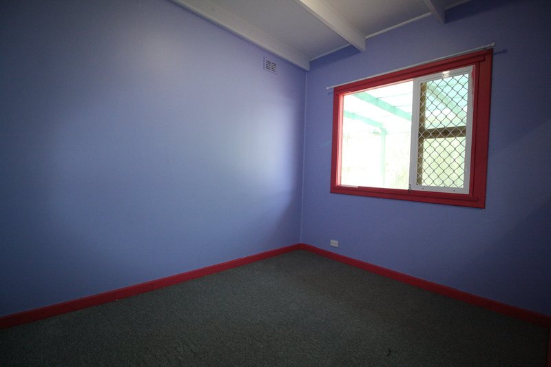 Photo - 27 Hewitt Road, Elizabeth South SA 5112 - Image 5