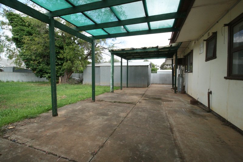 Photo - 27 Hewitt Road, Elizabeth South SA 5112 - Image 8