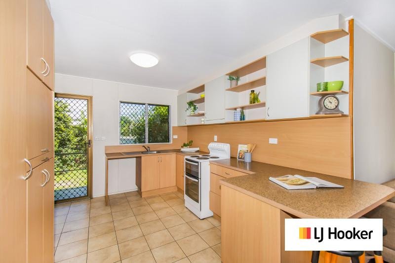 Photo - 27 Hibiscus Street, Cranbrook QLD 4814 - Image 4