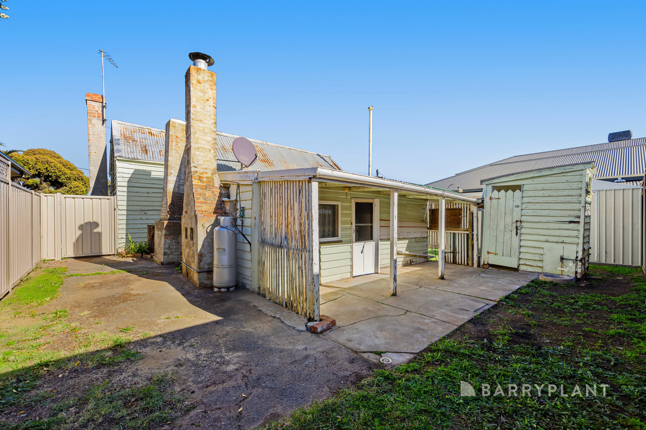 2-bedroom house at 27 Higham Street, Maryborough, VIC 3465, Central Goldfields, Victoria