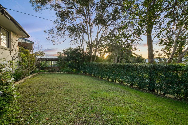 Photo - 27 Hilltop Avenue, Annerley QLD 4103 - Image 16