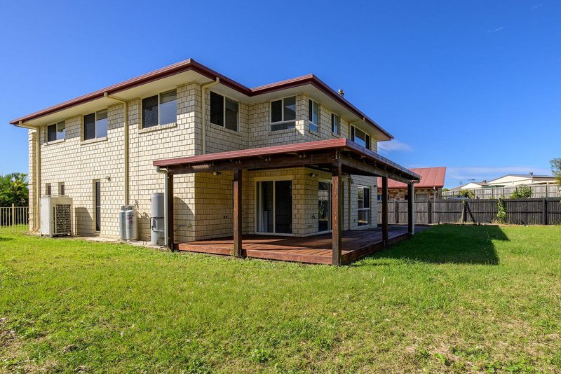 Photo - 27 Hilltop Avenue, Southside QLD 4570 - Image 15