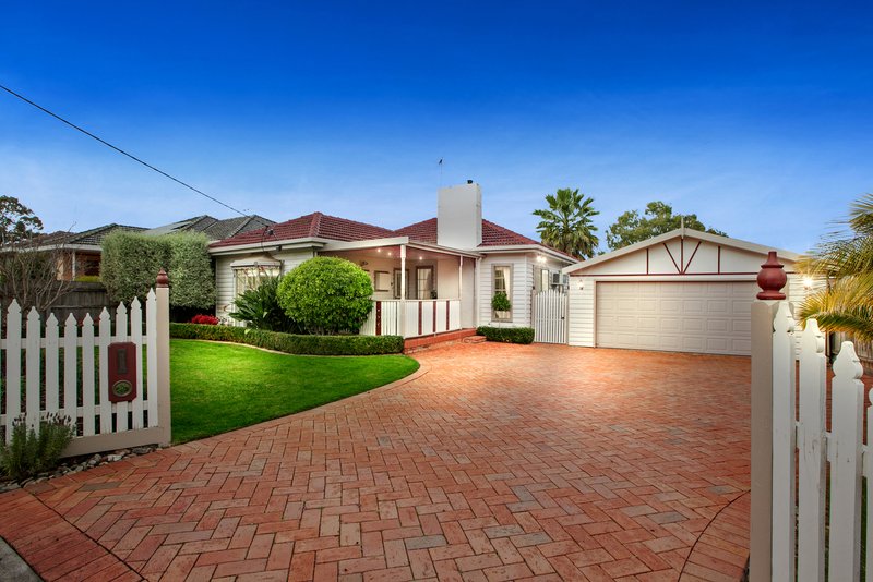 27 Hobbs Crescent, Reservoir VIC 3073