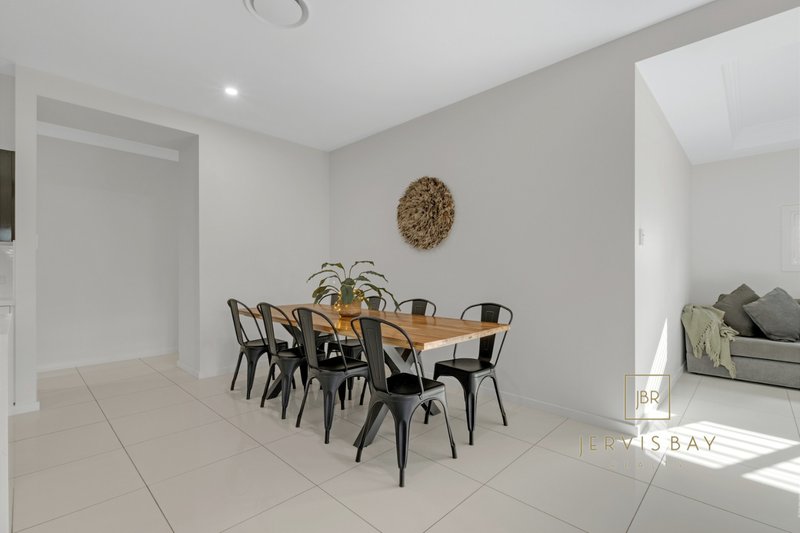 Photo - 27 Hogbin Crescent, Sanctuary Point NSW 2540 - Image 7