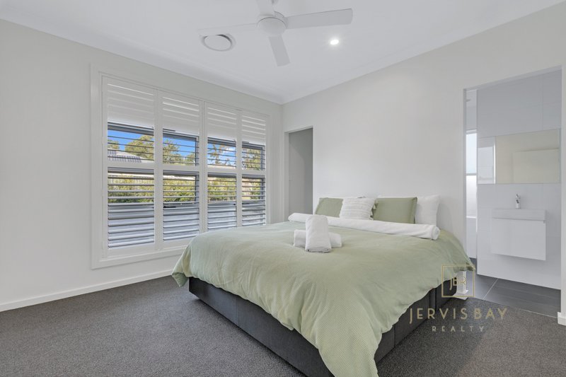 Photo - 27 Hogbin Crescent, Sanctuary Point NSW 2540 - Image 10