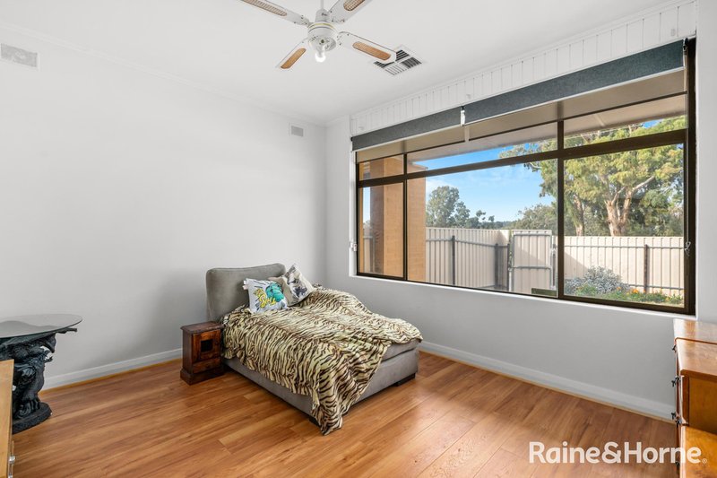 Photo - 27 Holly Rise, Hackham West SA 5163 - Image 6