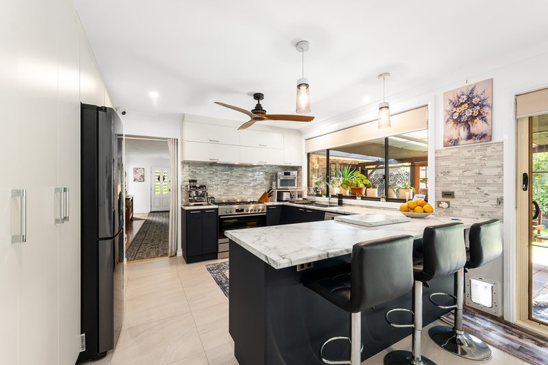 Photo - 27 Hollydeen Avenue, Raymond Terrace NSW 2324 - Image 4