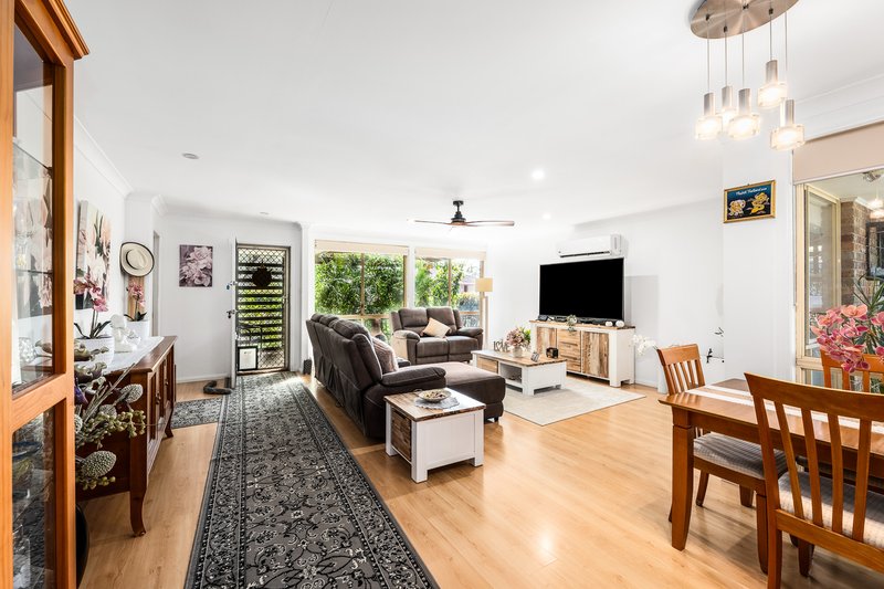 Photo - 27 Hollydeen Avenue, Raymond Terrace NSW 2324 - Image 5