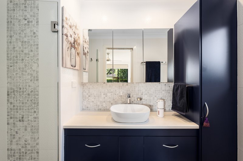 Photo - 27 Hollydeen Avenue, Raymond Terrace NSW 2324 - Image 9