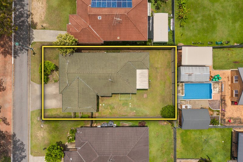 Photo - 27 Homefield Street, Margate QLD 4019 - Image 2