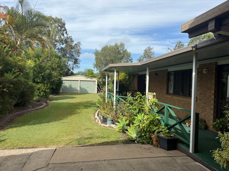 Photo - 27 Honeysuckle Avenue, Kawungan QLD 4655 - Image 2