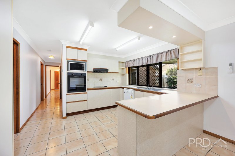 Photo - 27 Honeysuckle Avenue, Kawungan QLD 4655 - Image 16