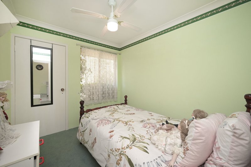 Photo - 27 Hovea Court, Morley WA 6062 - Image 13