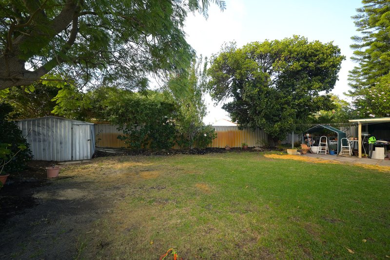 Photo - 27 Hovea Court, Morley WA 6062 - Image 33