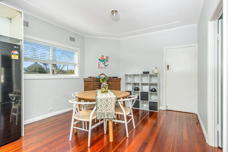 Photo - 27 Howell Street, Kotara NSW 2289 - Image 4