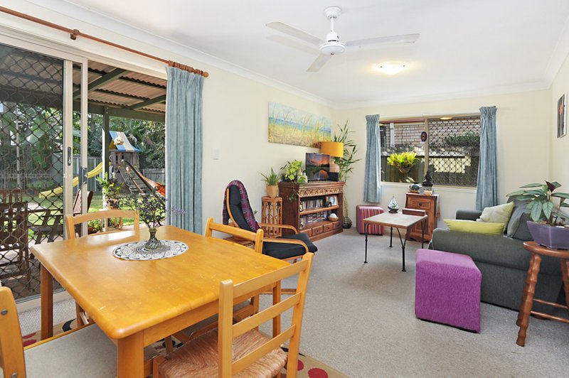 Photo - 27 Hudson Avenue, Mitchelton QLD 4053 - Image 4