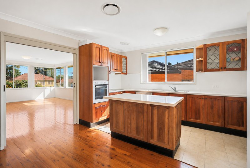 Photo - 27 Hudson Street, Wentworthville NSW 2145 - Image 6