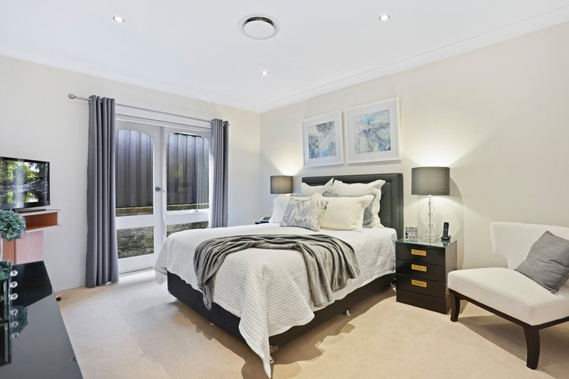 Photo - 27 Hughes Avenue, Castle Hill NSW 2154 - Image 7