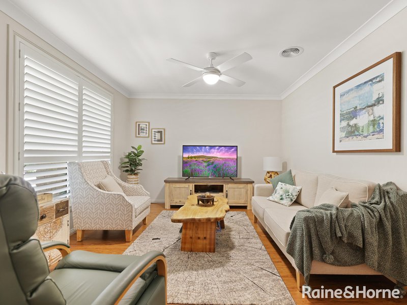 Photo - 27 Hughes Street, Kelso NSW 2795 - Image 3