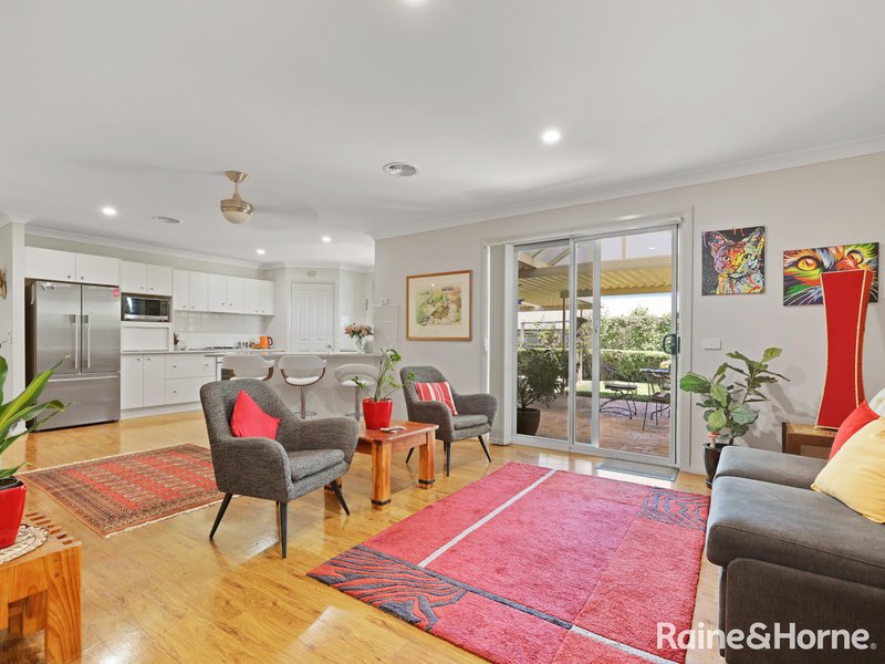 Photo - 27 Hughes Street, Kelso NSW 2795 - Image 8