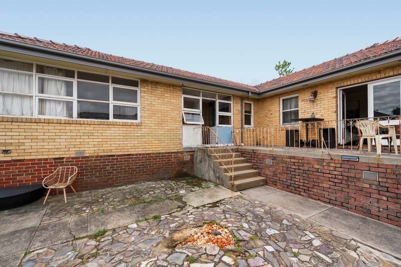 Photo - 27 Hunter Street, Glen Waverley VIC 3150 - Image 11