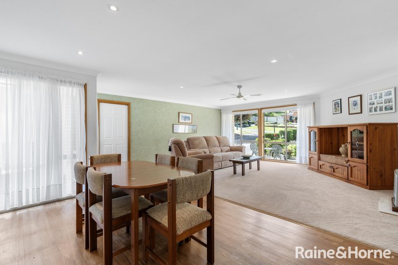 Photo - 27 Huntingdale Drive, Mollymook NSW 2539 - Image 3