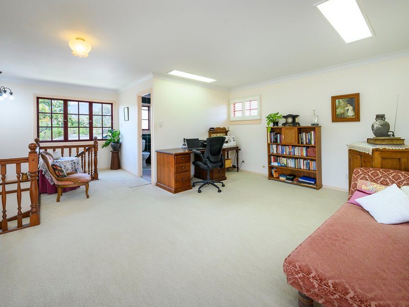 Photo - 27 Illowra Street, The Gap QLD 4061 - Image 20