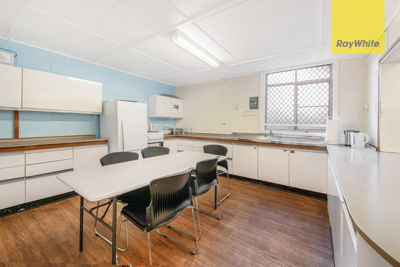 Photo - 27 Iron Street, North Parramatta NSW 2151 - Image 4