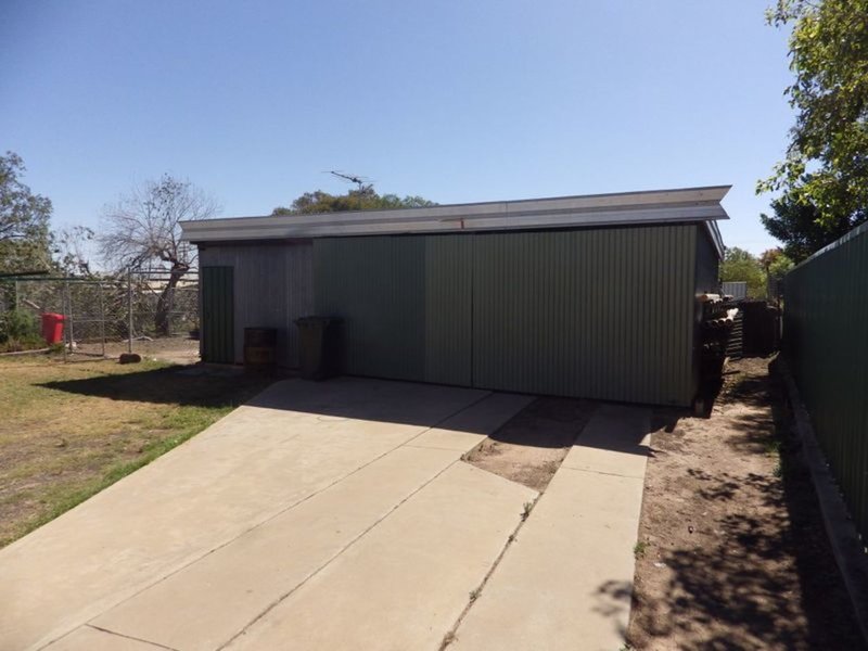 Photo - 27 Jackson Street, Roma QLD 4455 - Image 3