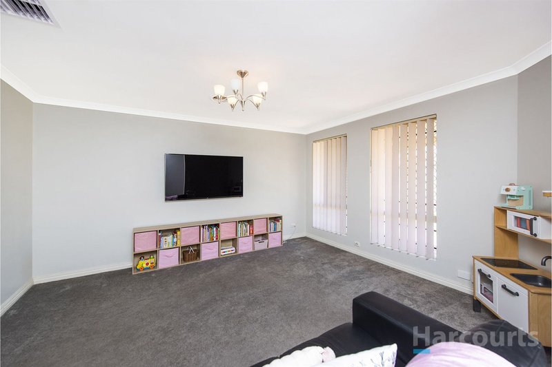 Photo - 27 Jacob Close, Wanneroo WA 6065 - Image 2