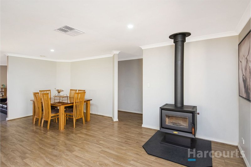 Photo - 27 Jacob Close, Wanneroo WA 6065 - Image 13