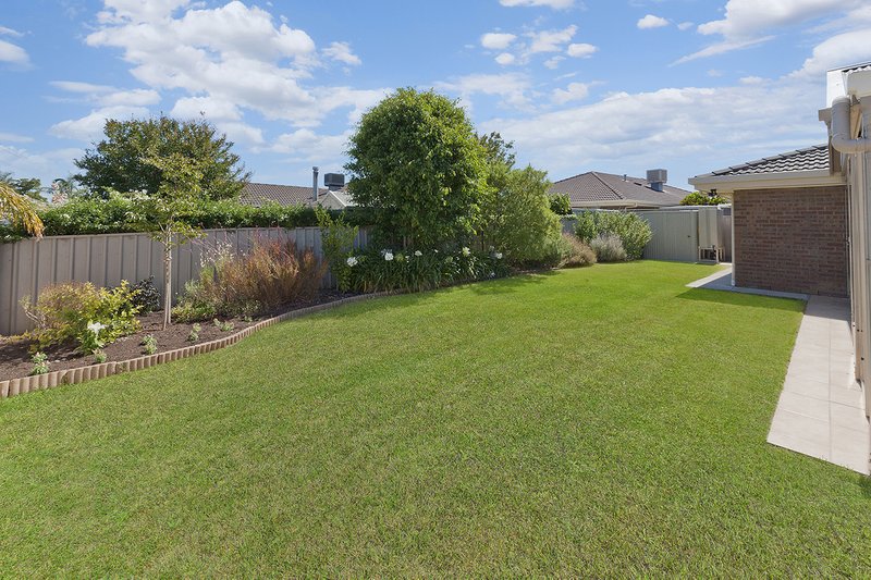 Photo - 27 Jacqueline Avenue, Woodcroft SA 5162 - Image 17