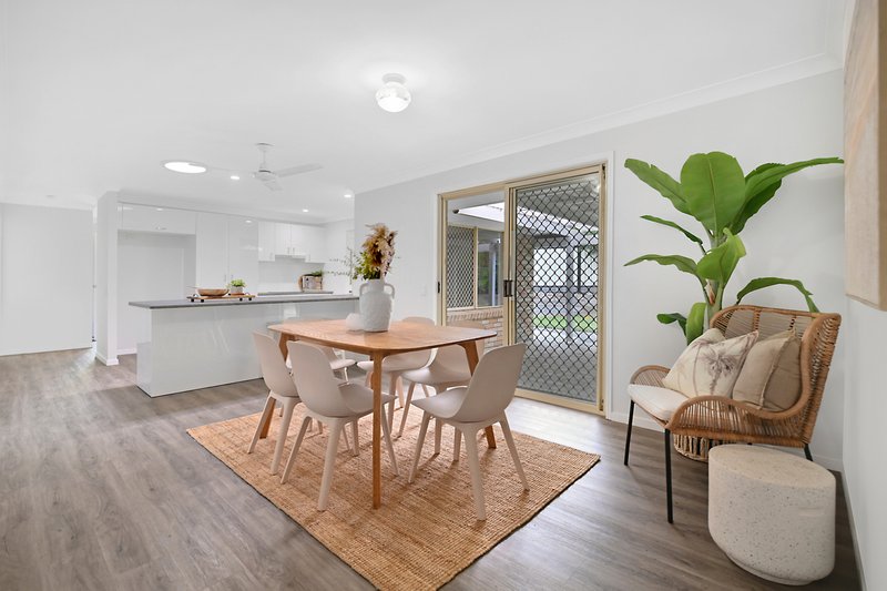 Photo - 27 James Cagney Close, Parkwood QLD 4214 - Image 3