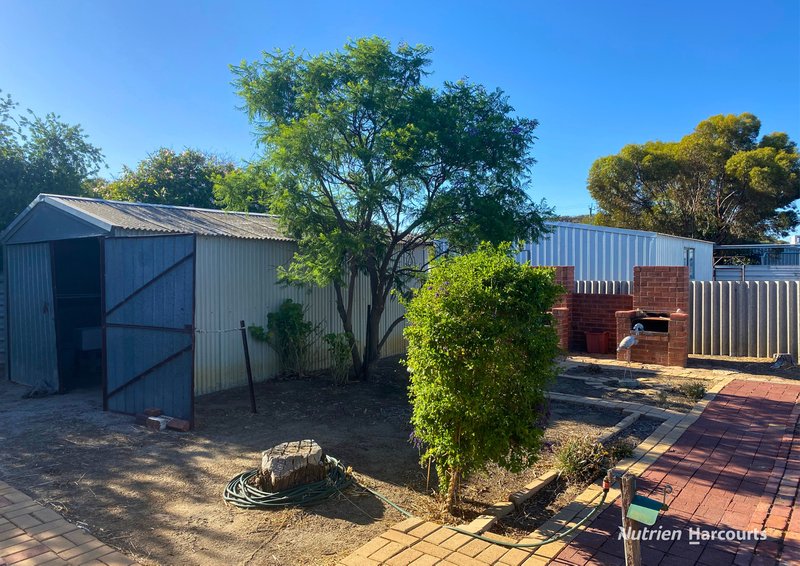 Photo - 27 James Street, Kellerberrin WA 6410 - Image 17