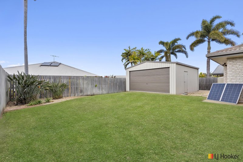 Photo - 27 Jamie Crescent, Gracemere QLD 4702 - Image 13