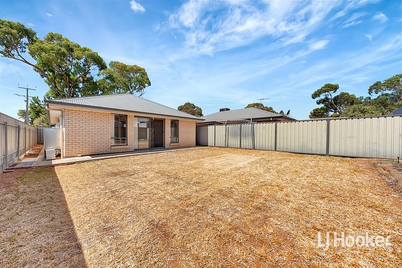 Photo - 27 Jane Street, Smithfield SA 5114 - Image 11