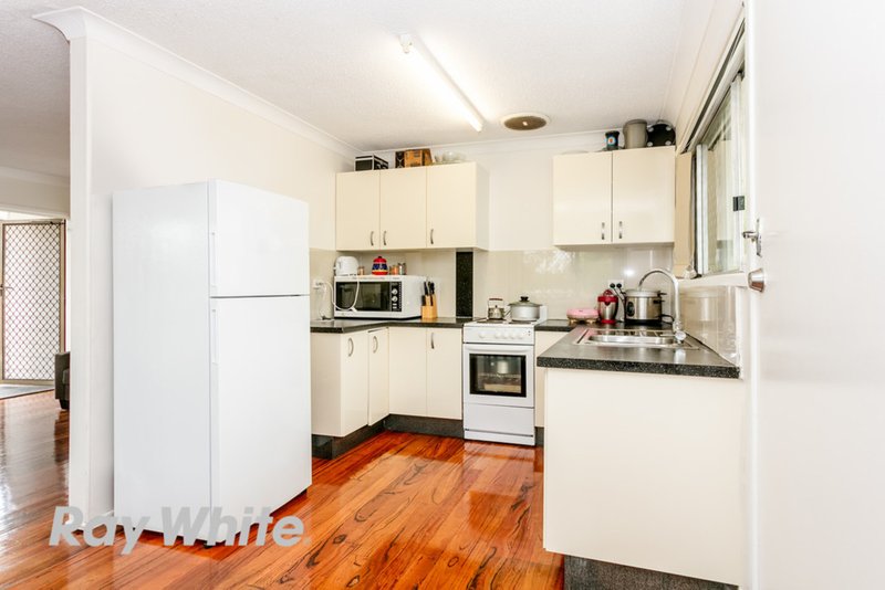 Photo - 27 Jarrah Crescent, Logan Central QLD 4114 - Image 3