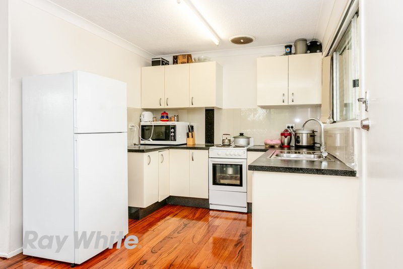 Photo - 27 Jarrah Crescent, Logan Central QLD 4114 - Image 11