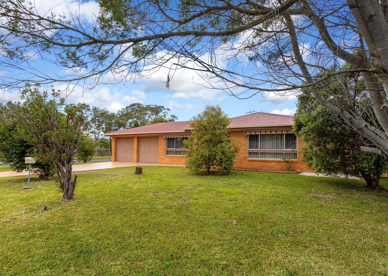 27 Joel Drive, Old Bar NSW 2430