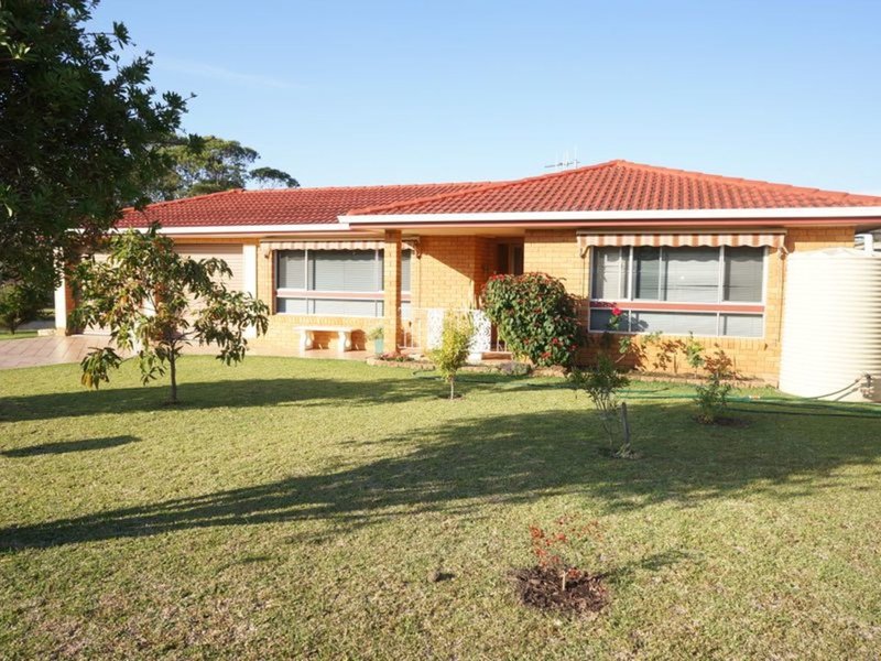 27 Joel Drive, Old Bar NSW 2430