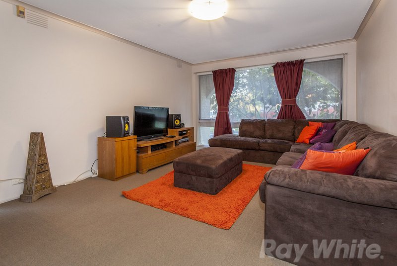 Photo - 27 Justin Drive, Noble Park North VIC 3174 - Image 4