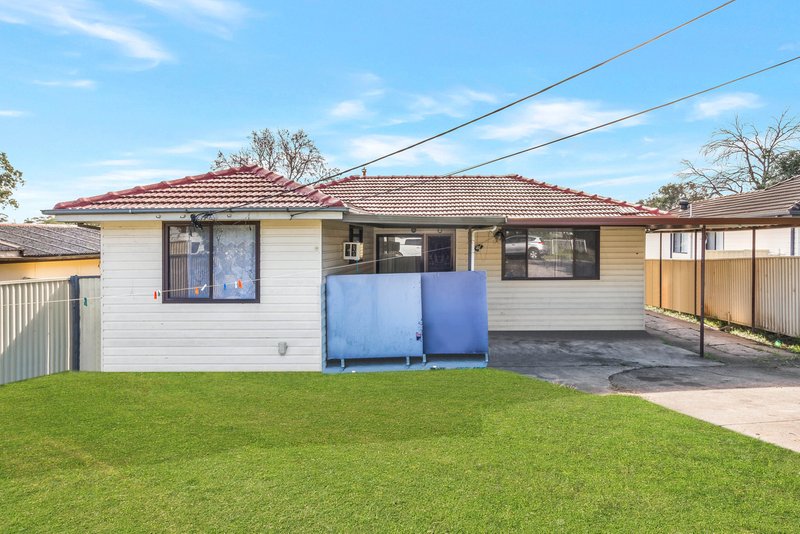 Photo - 27 Karoola Street, Busby NSW 2168 - Image 2